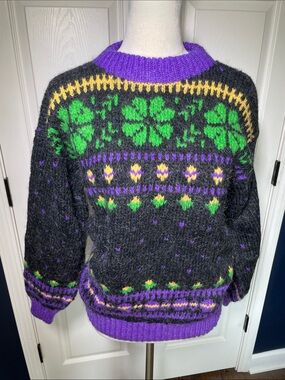 Vintage Samband of Iceland 100% Wool Retro Purple Green Snowflake Sweater Sz L